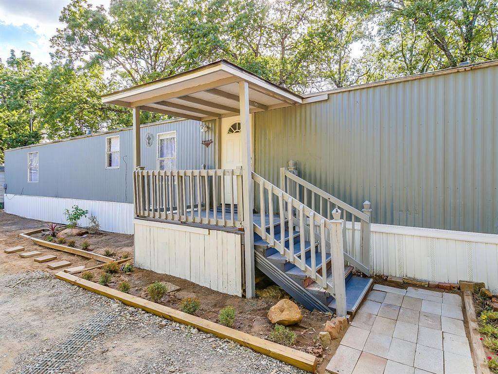 1802 Whispering Oaks Street, Burleson, TX 76028