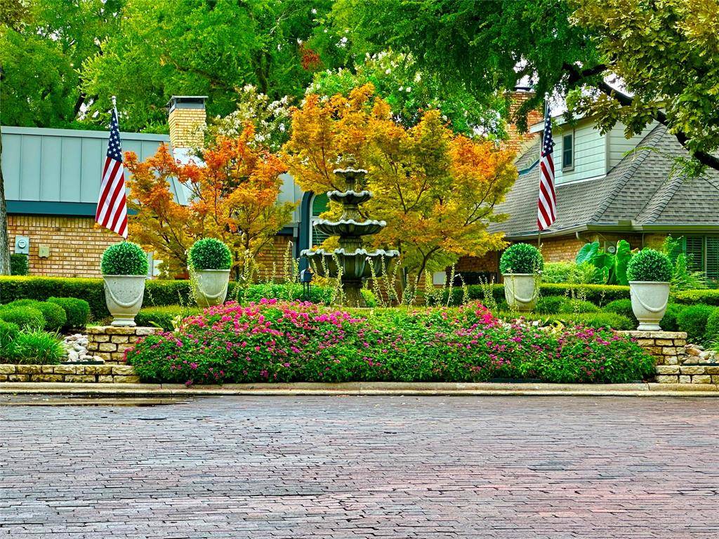 16022 Chalfont Circle, Dallas, TX 75248