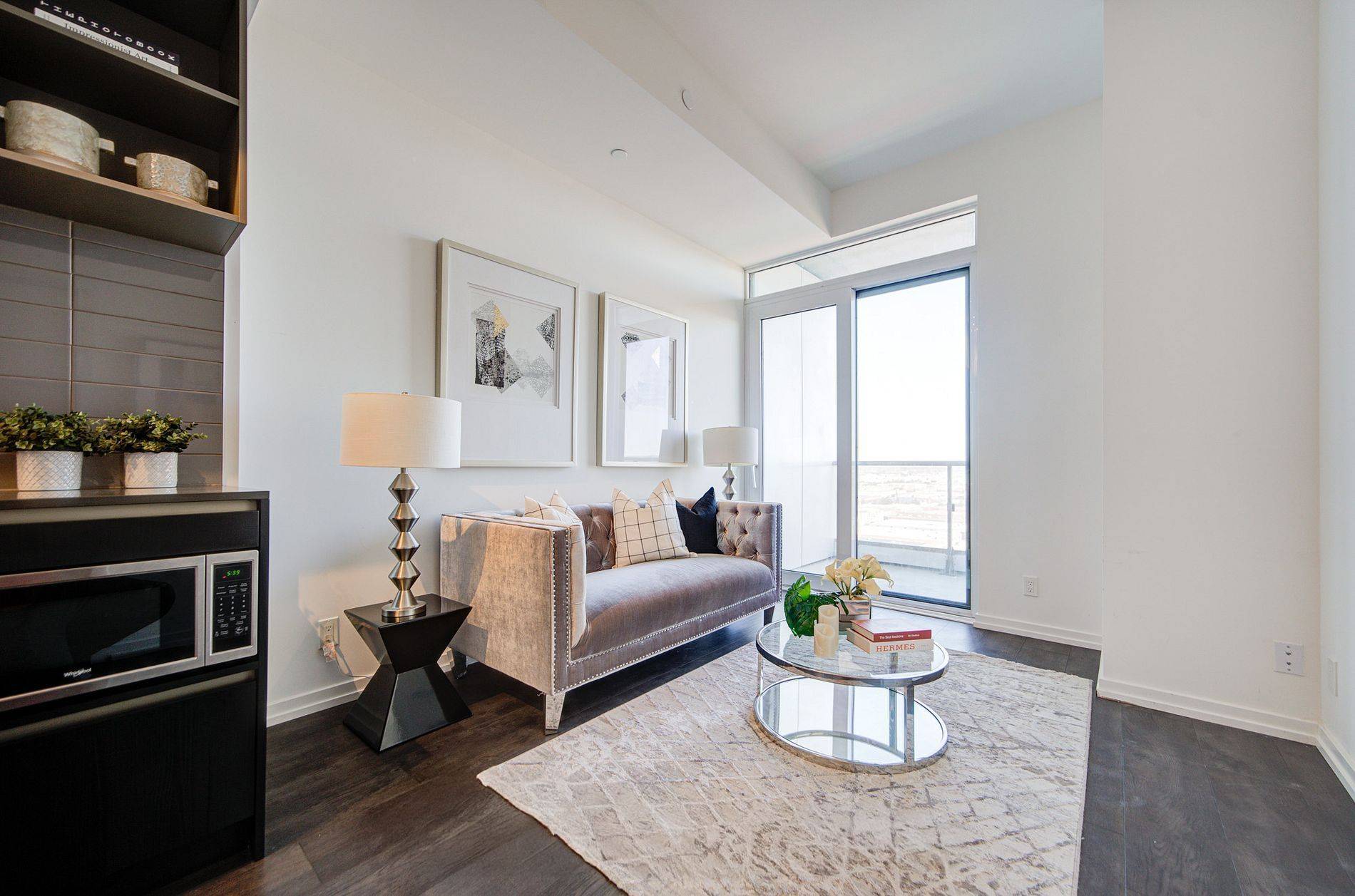 1000 Portage Pkwy #1712, Vaughan, ON L4K 0L1