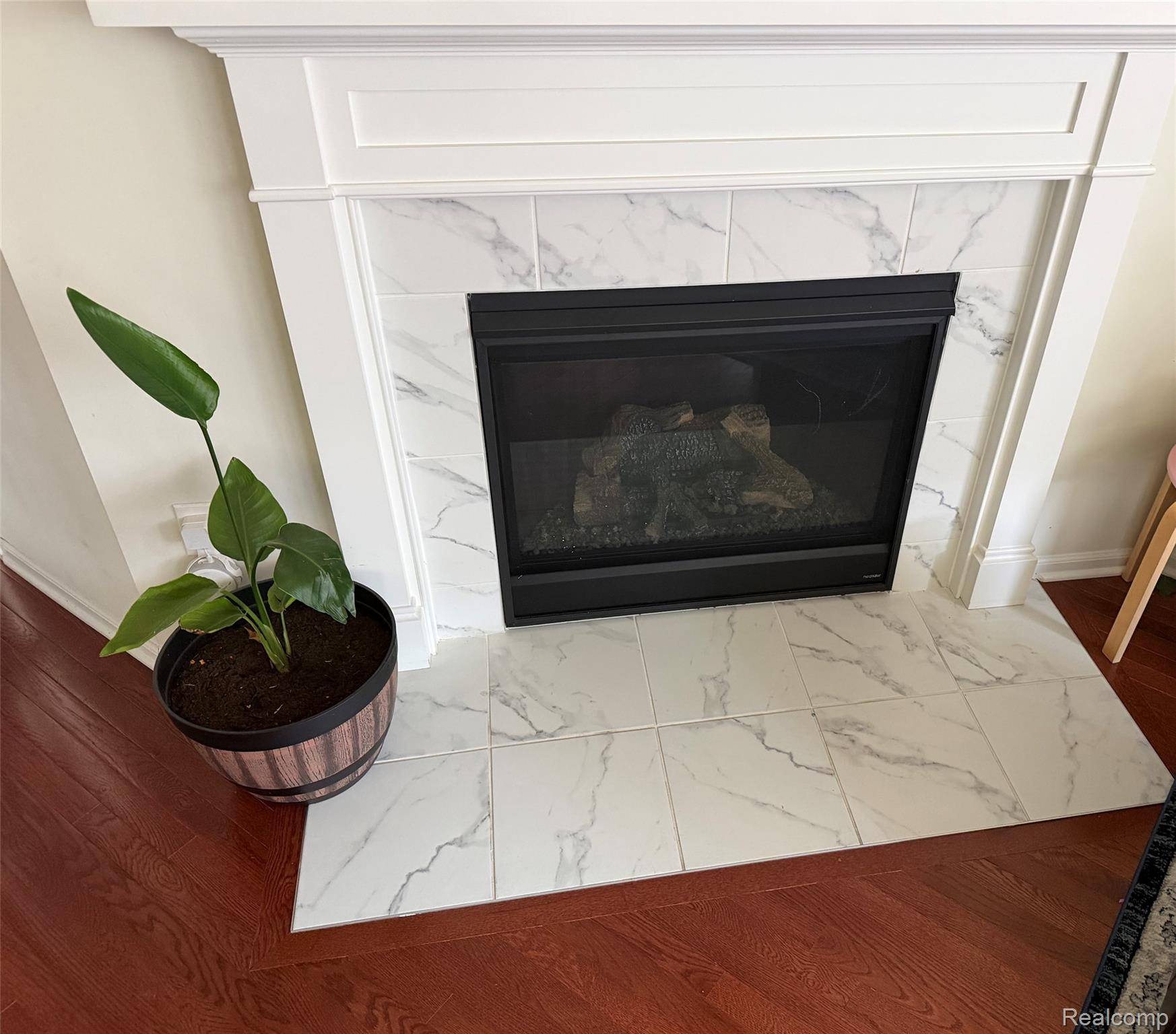 43533 Prospect, Novi, MI 48375