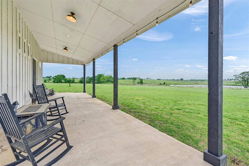 5235 Fm 1752 S, Whitewright, TX 75491