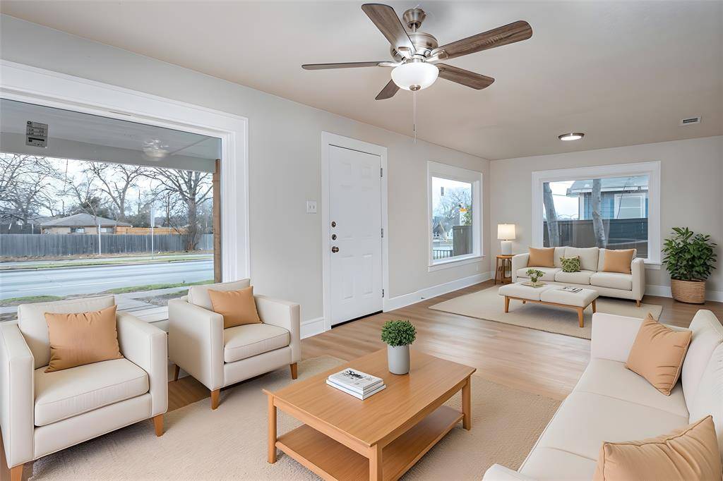 628 S westmoreland Road, Dallas, TX 75211