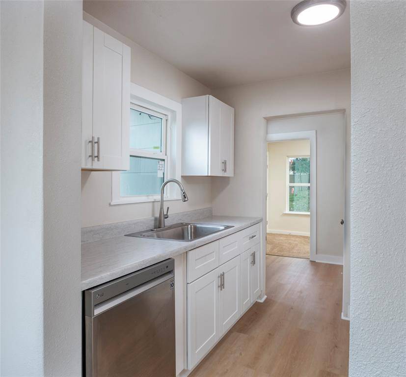 628 S westmoreland Road, Dallas, TX 75211