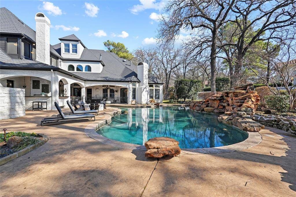 1804 Larkspur Court, Southlake, TX 76092