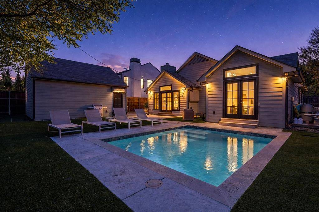8615 Chadbourne Road, Dallas, TX 75209