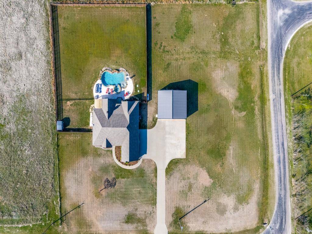 1195 Hog Town Road, Collinsville, TX 76233