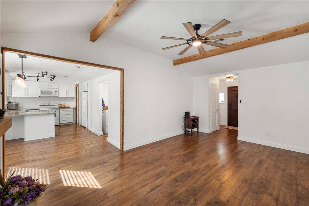 635 S Waxahachie Street, Mansfield, TX 76063