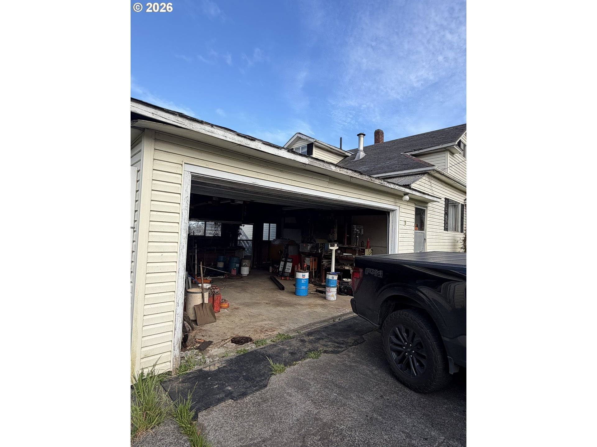 1554 MEADE ST, North Bend, OR 97459