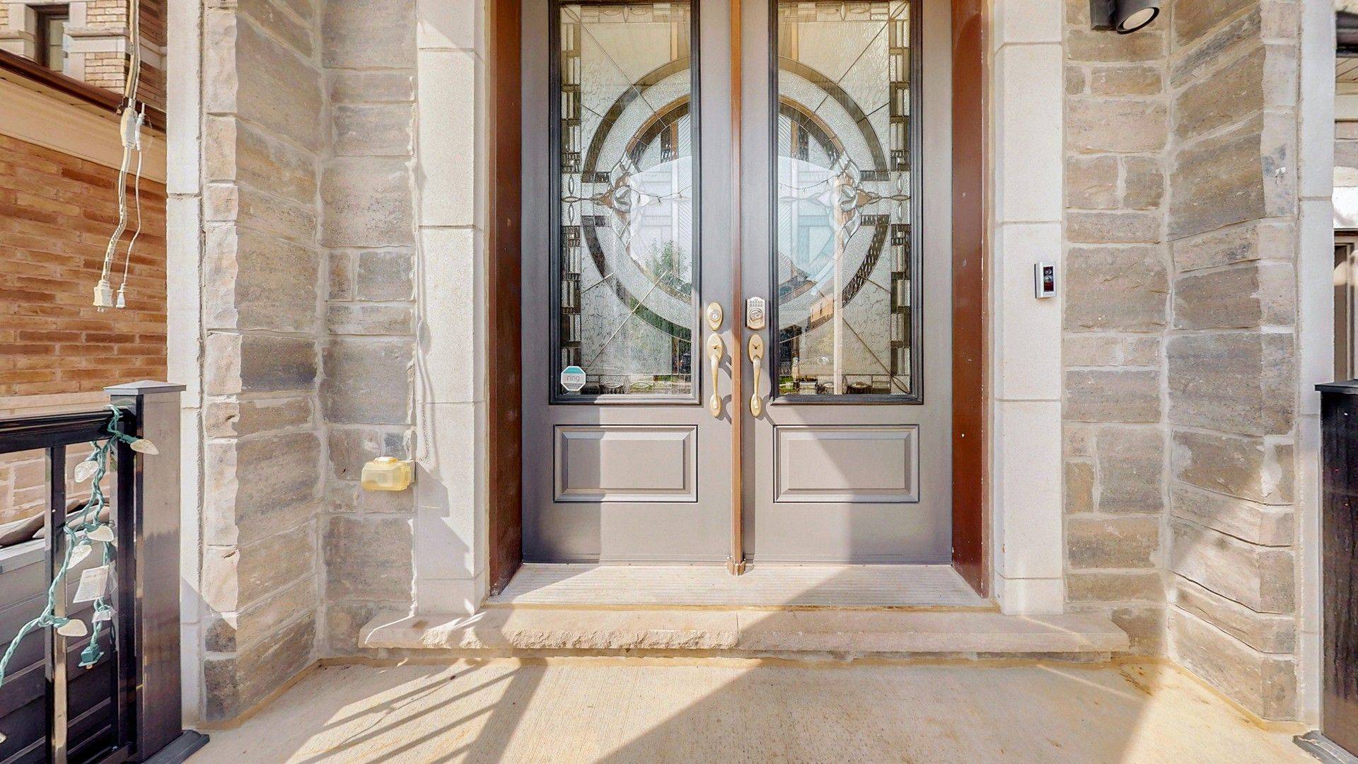 234 Touch Gold CRES, Aurora, ON L4G 3X5