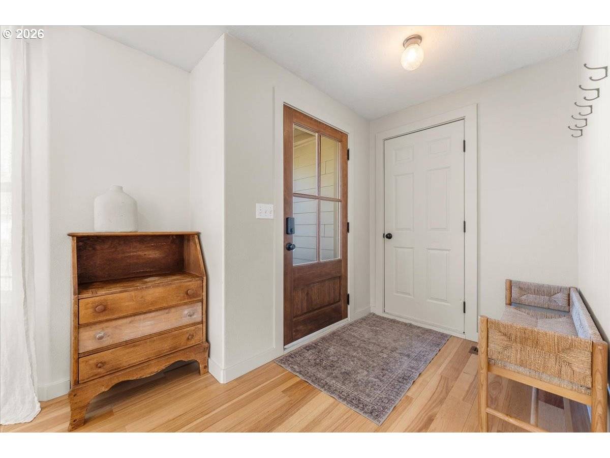 407 E WILSON ST, Yacolt, WA 98675