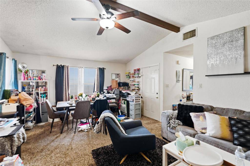 1109 Mountain View Street, Glenn Heights, TX 75154