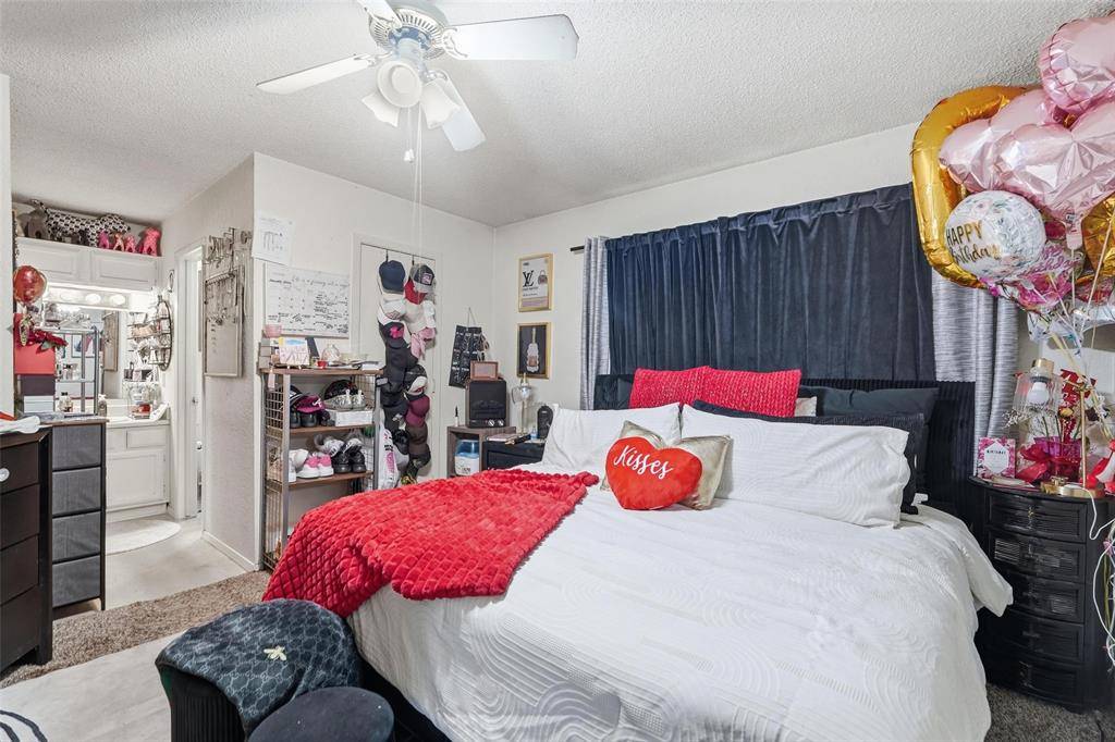 1109 Mountain View Street, Glenn Heights, TX 75154