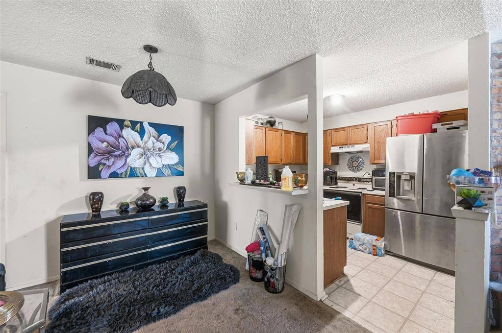 414 Amber Lane, Desoto, TX 75115