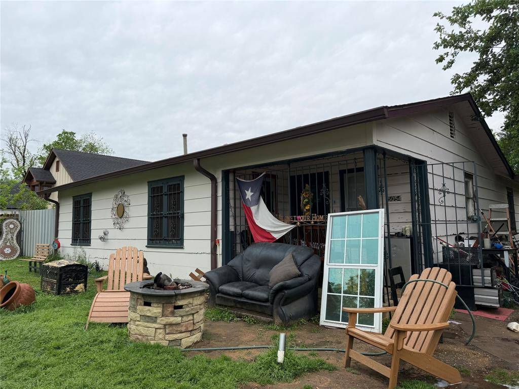 5054 Flamingo Road, Fort Worth, TX 76119