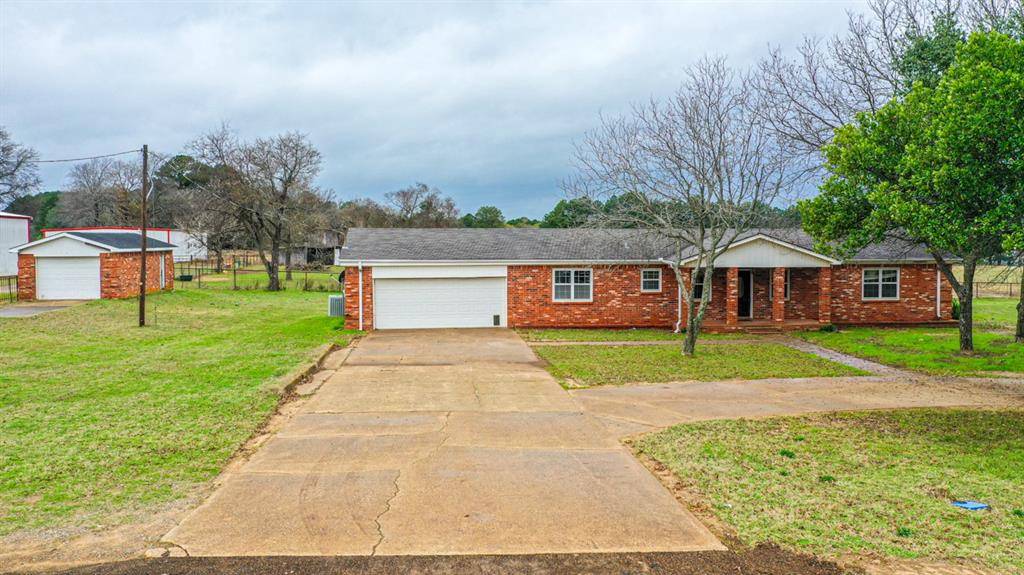 20519 County Road 4114, Lindale, TX 75771