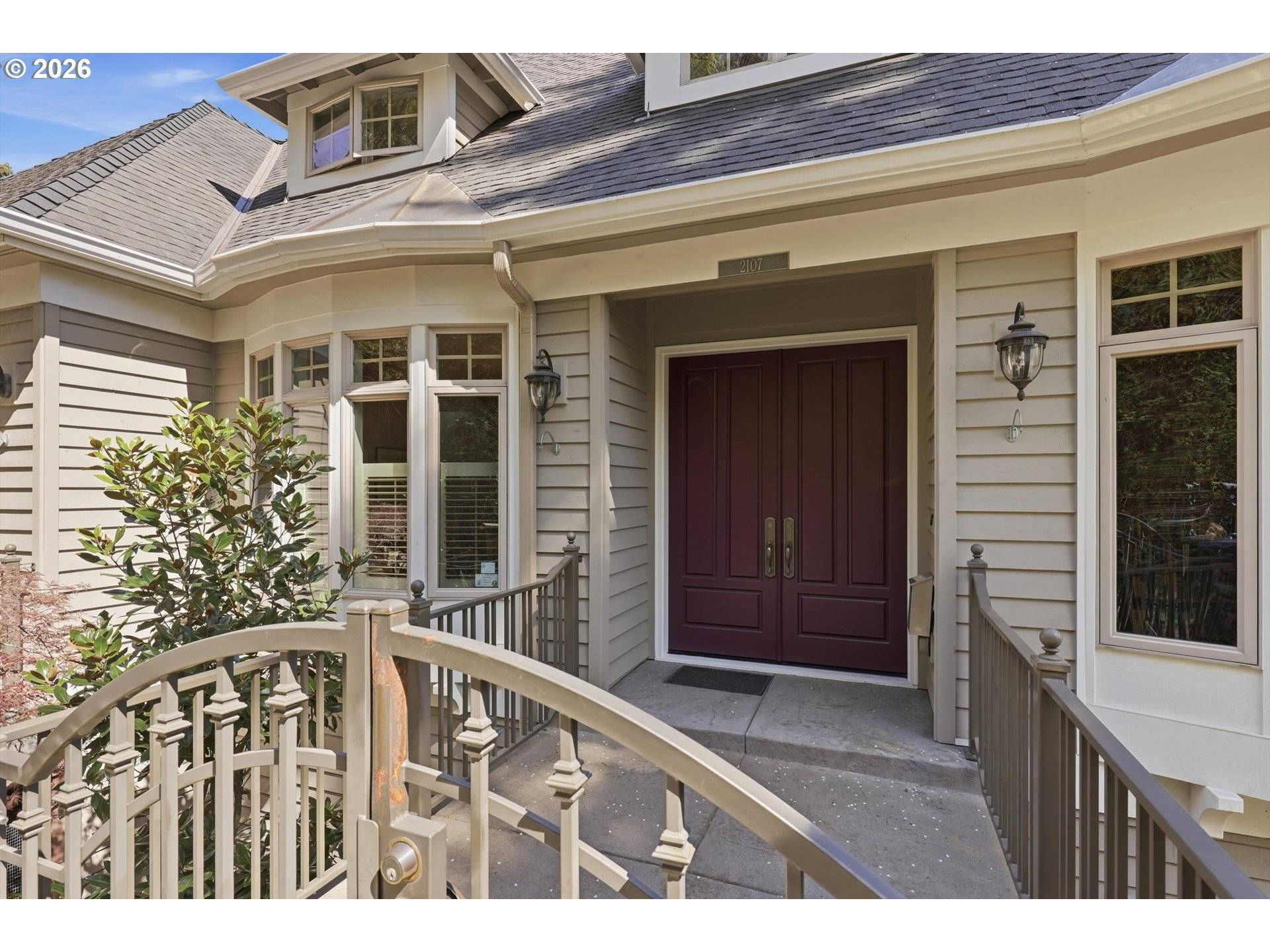 2107 SW MARKET STREET DR, Portland, OR 97201