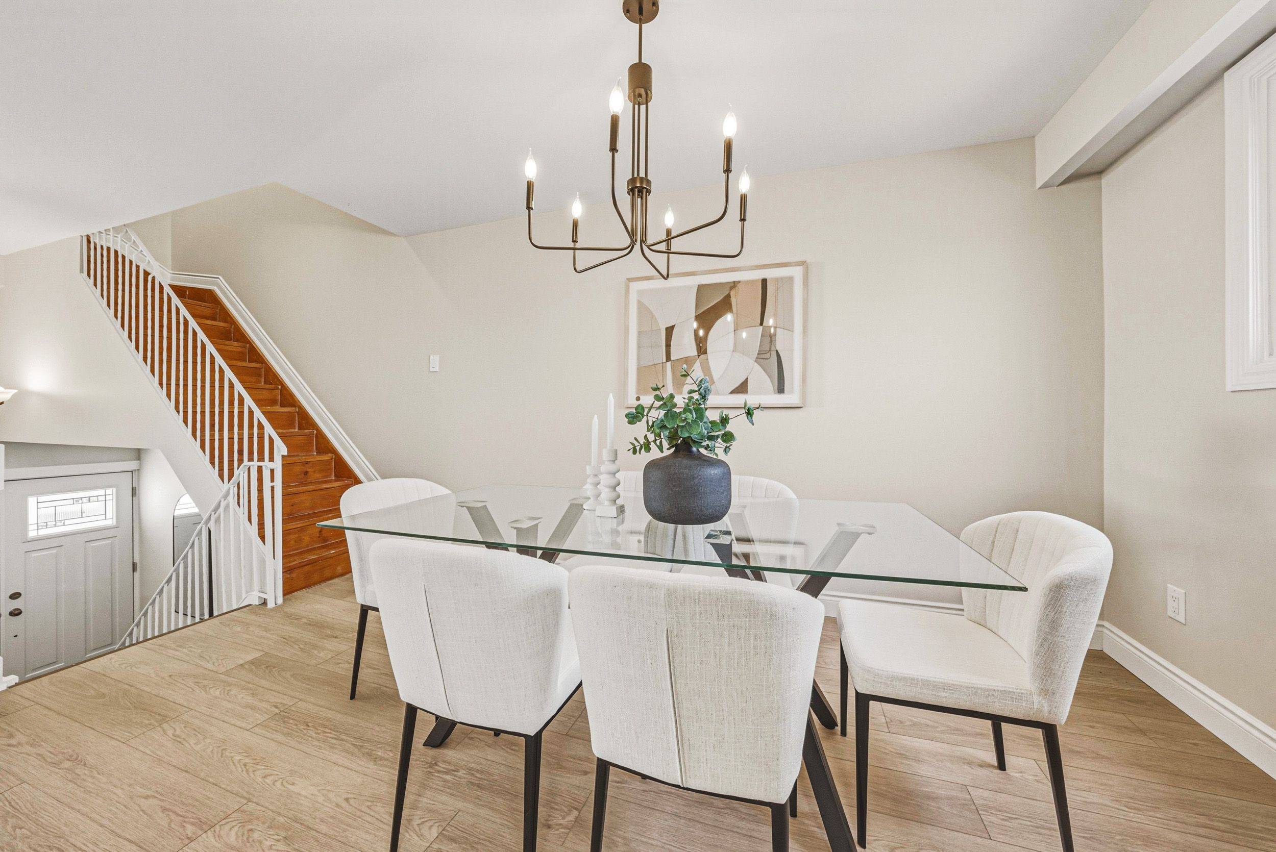 64 Bronte ST S #2, Milton, ON L9T 1Y8