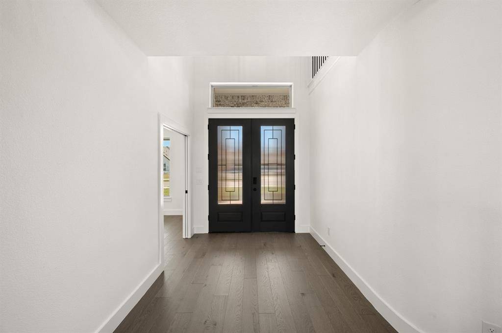 1813 Briarwood Way, Midlothian, TX 76065