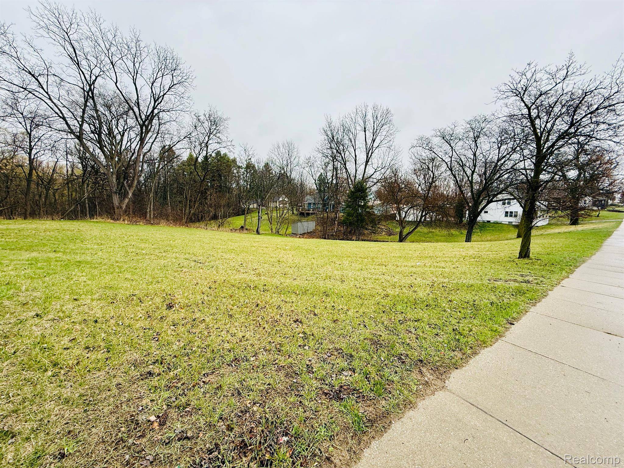 572 W VIENNA ST, Clio, MI 48420