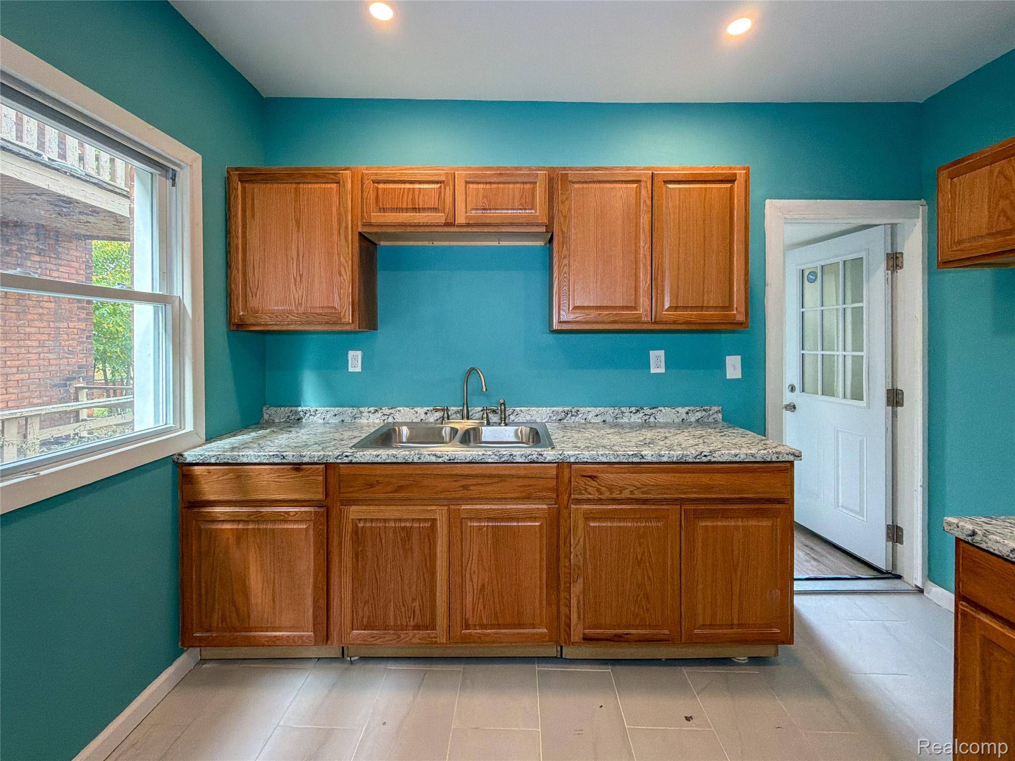 4656 Vancouver ST, Detroit, MI 48204