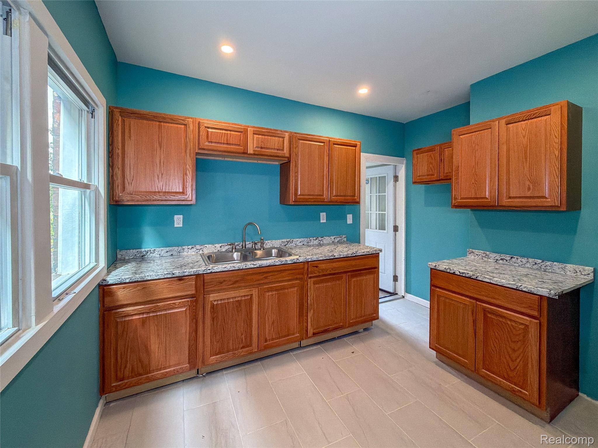 4656 Vancouver ST, Detroit, MI 48204