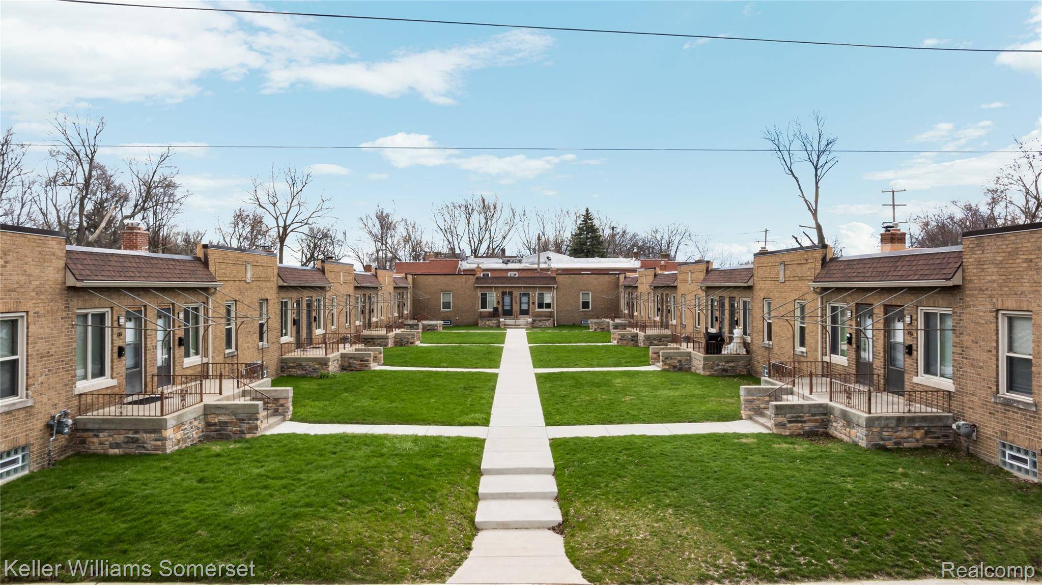 51 SPOKANE DR, Pontiac, MI 48341