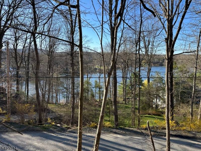 43 Hemlock Ave, Andover Twp., NJ 07860