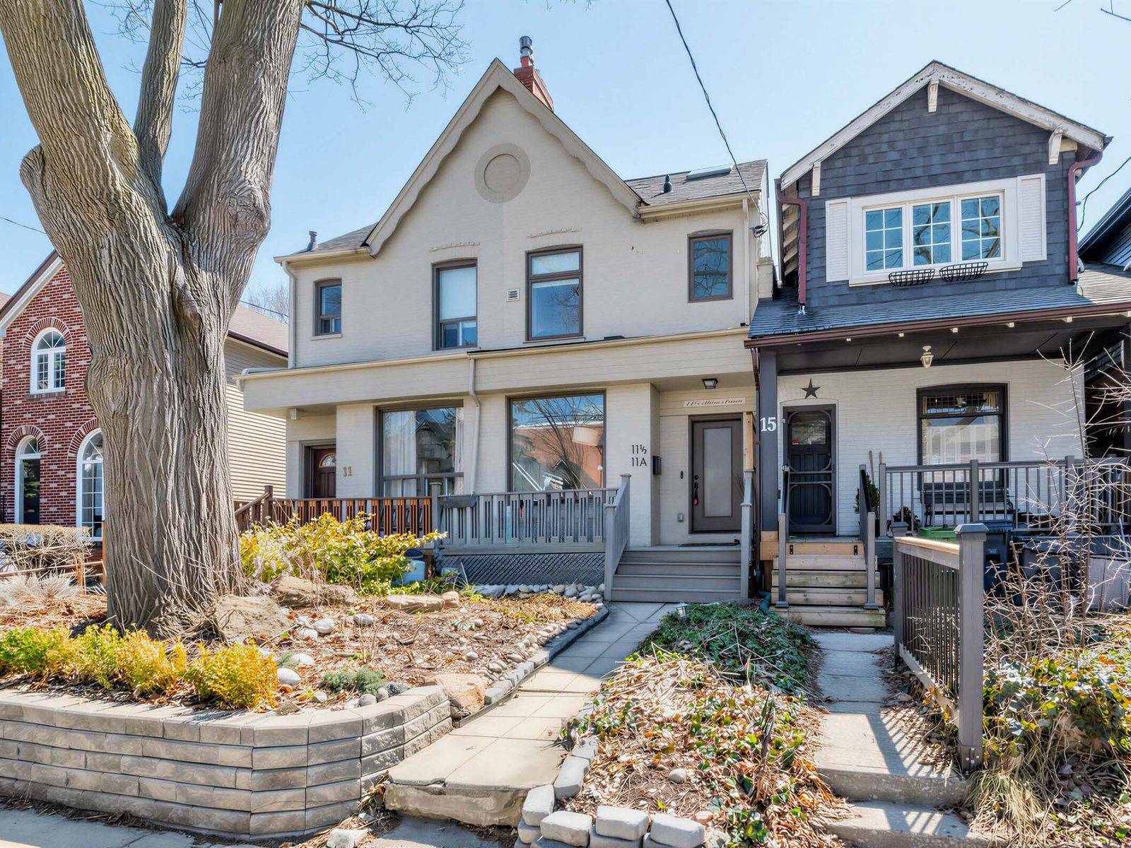 11A Alcina AVE, Toronto C02, ON M6G 2E7