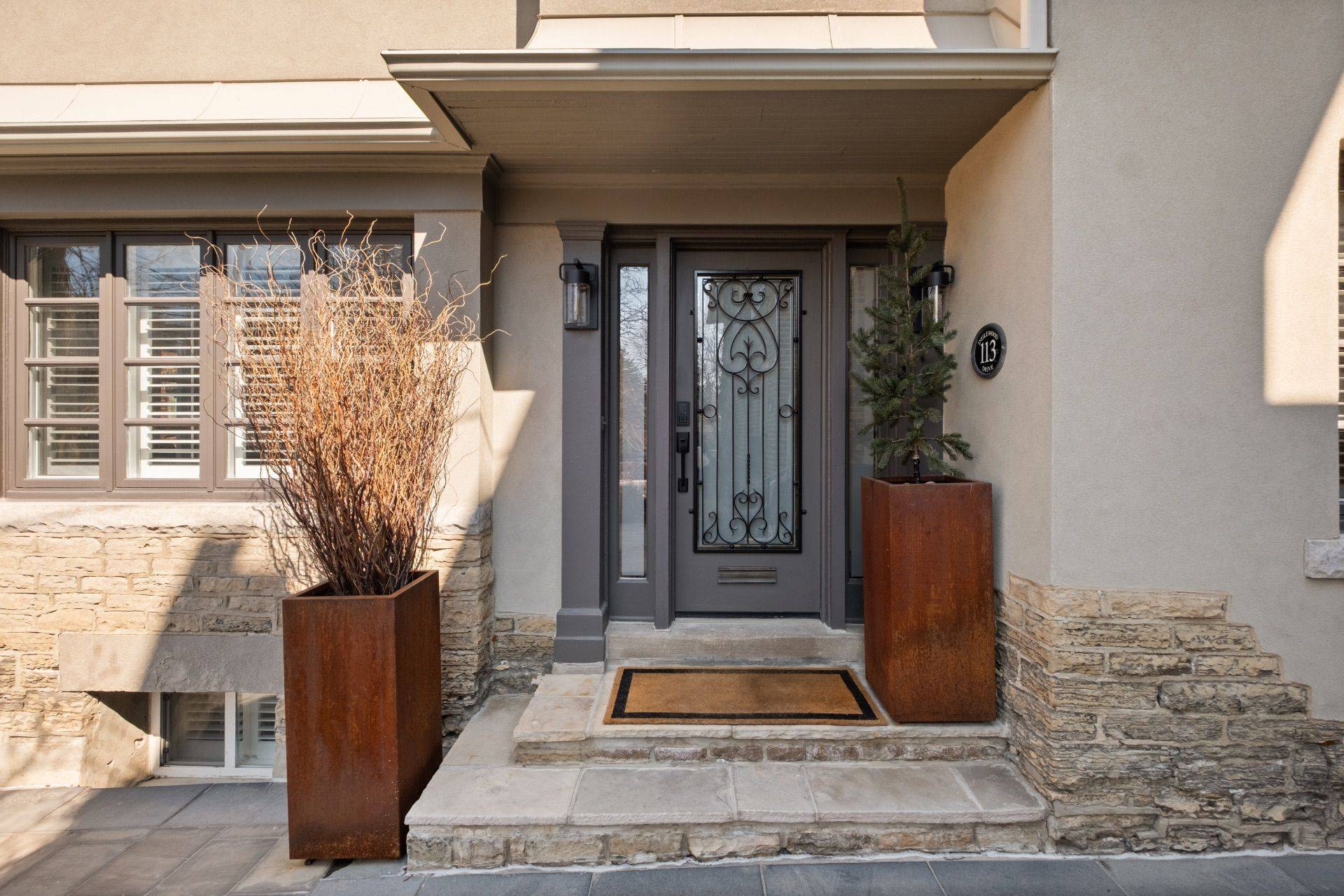 113 Inglewood DR, Toronto C09, ON M4T 1H6