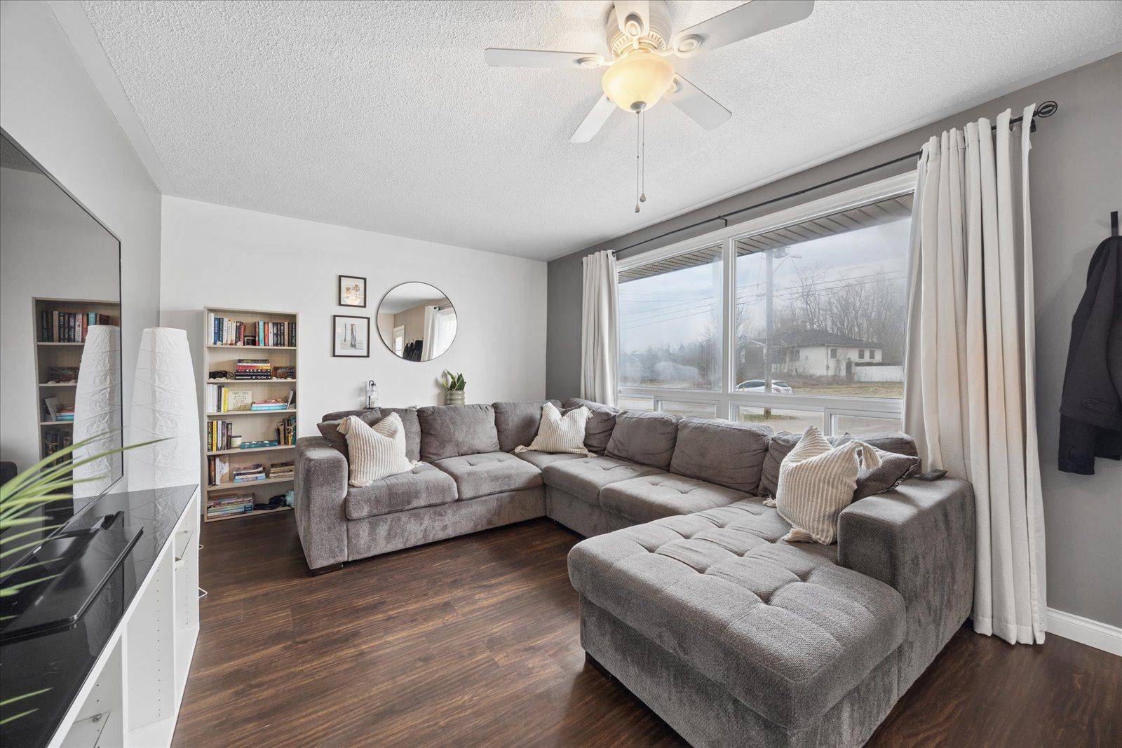 512 Sarah ST, Brock, ON L0K 1A0