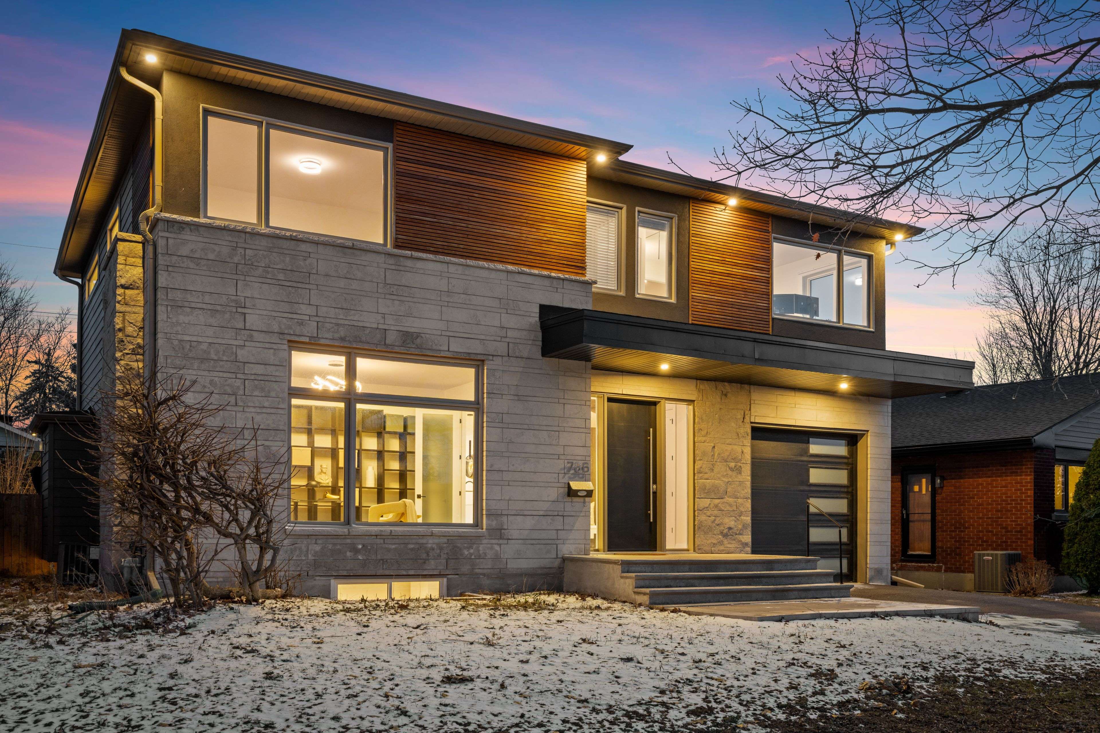 736 Sherbourne RD, Carlingwood - Westboro And Area, ON K2A 3H5