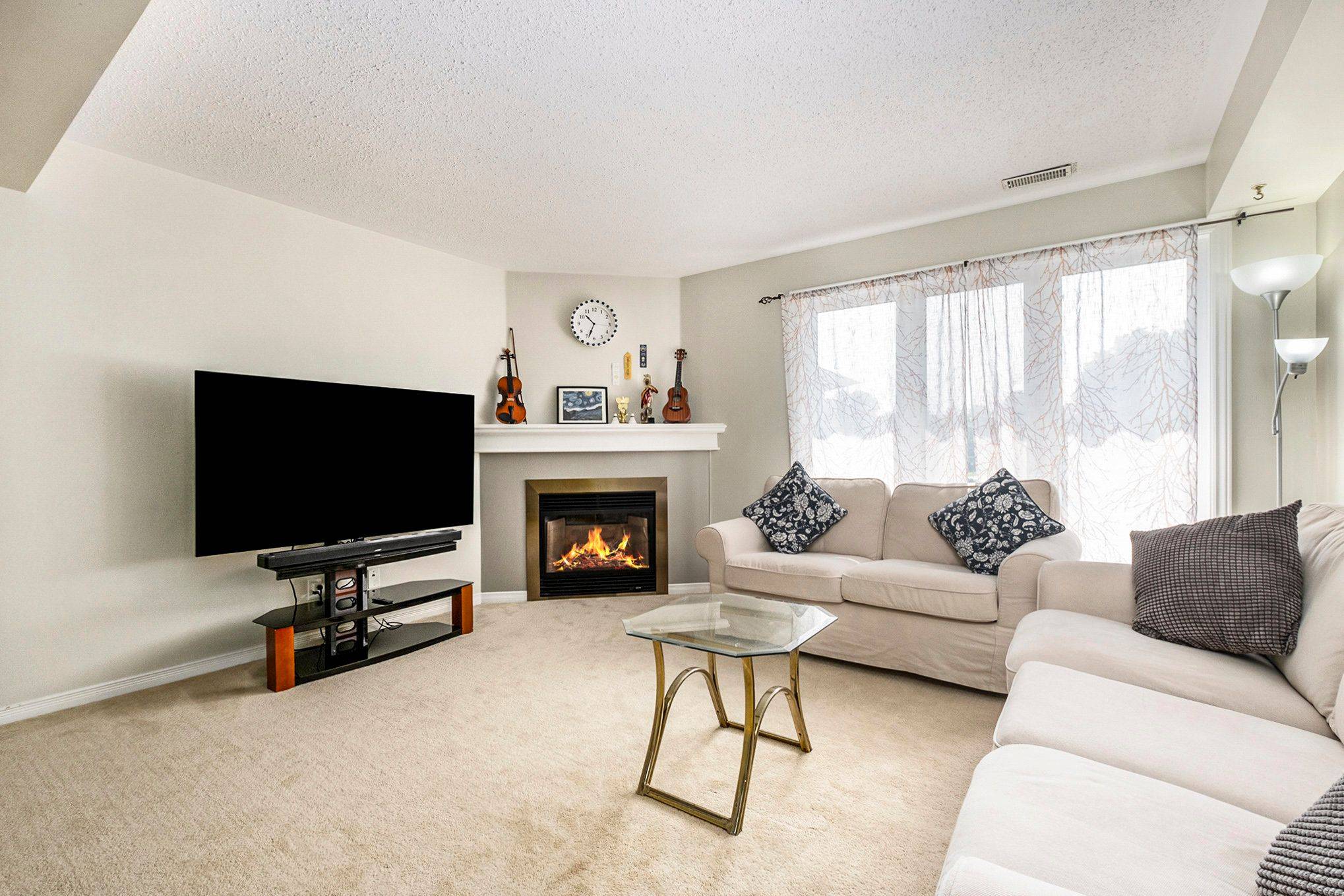 1672 Locksley LN, Beacon Hill North - South And Area, ON K1J 1B6