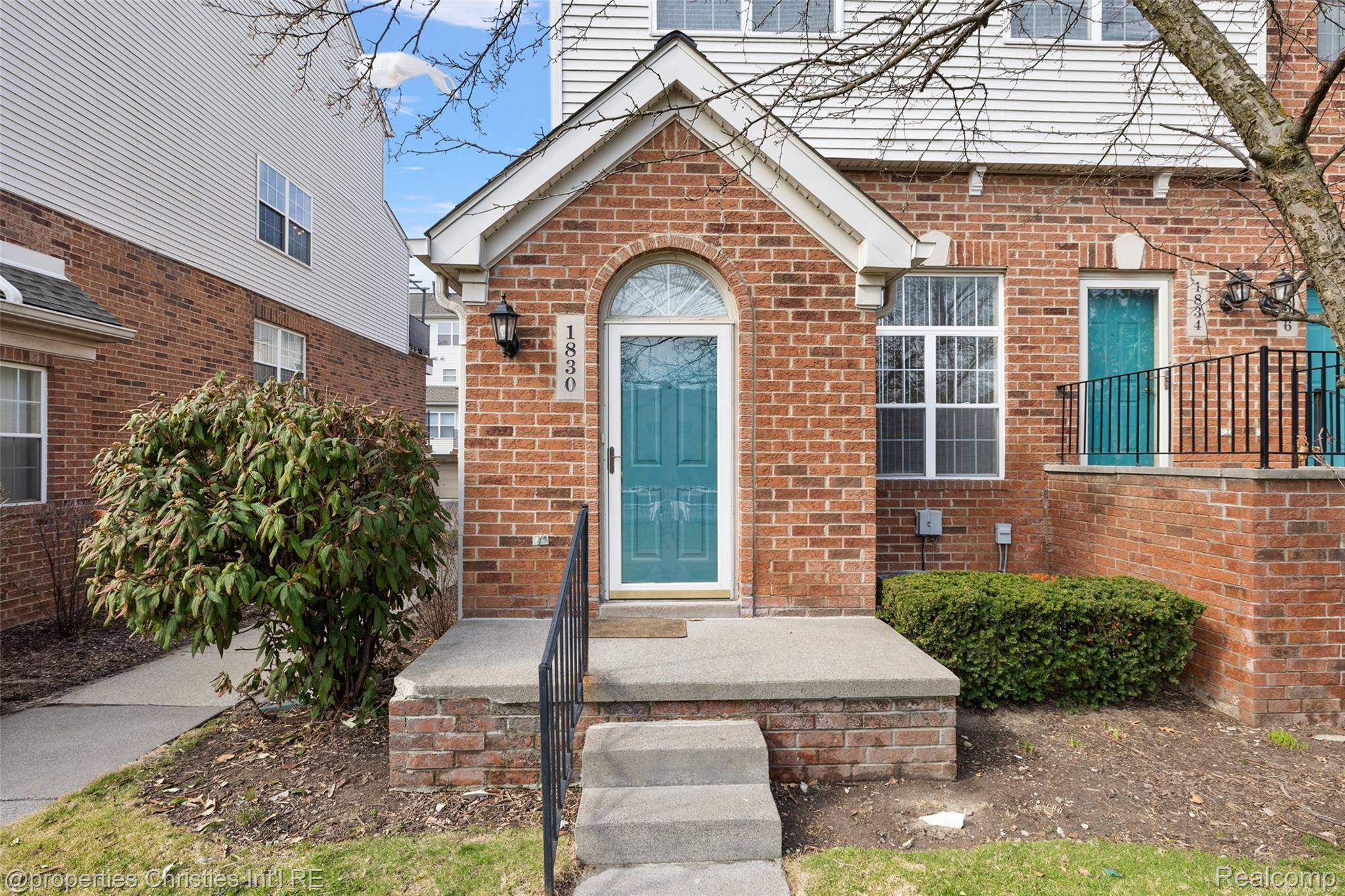 1830 Campau Farms CIR #123, Detroit, MI 48207