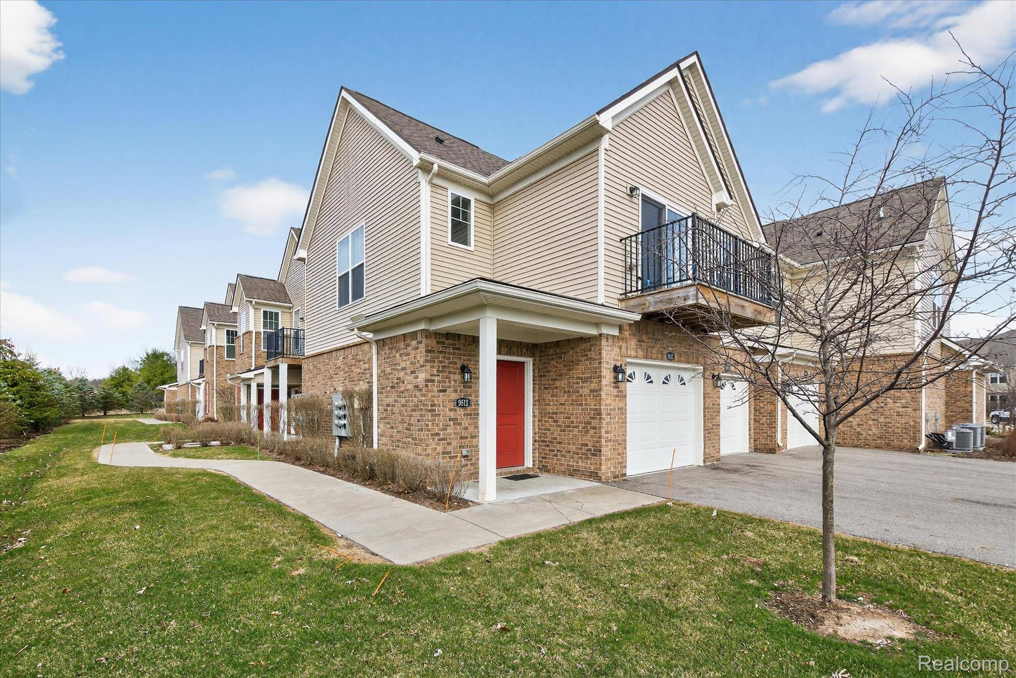 9812 Ridge Run #55, Hartland Township, MI 48855