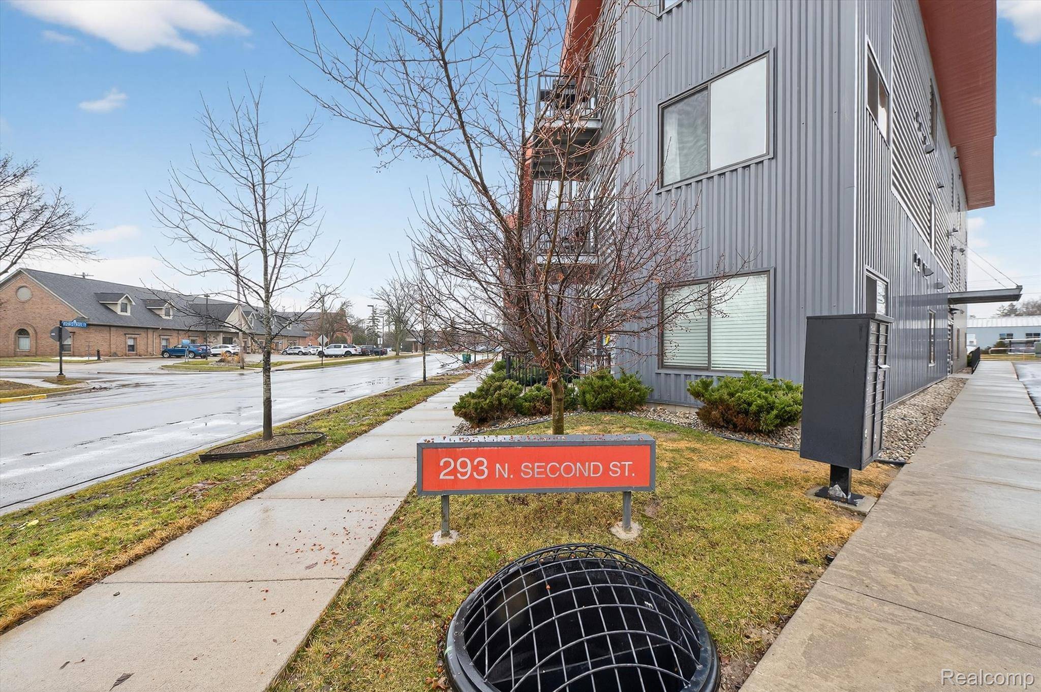 293 N 2nd ST, Brighton, MI 48116