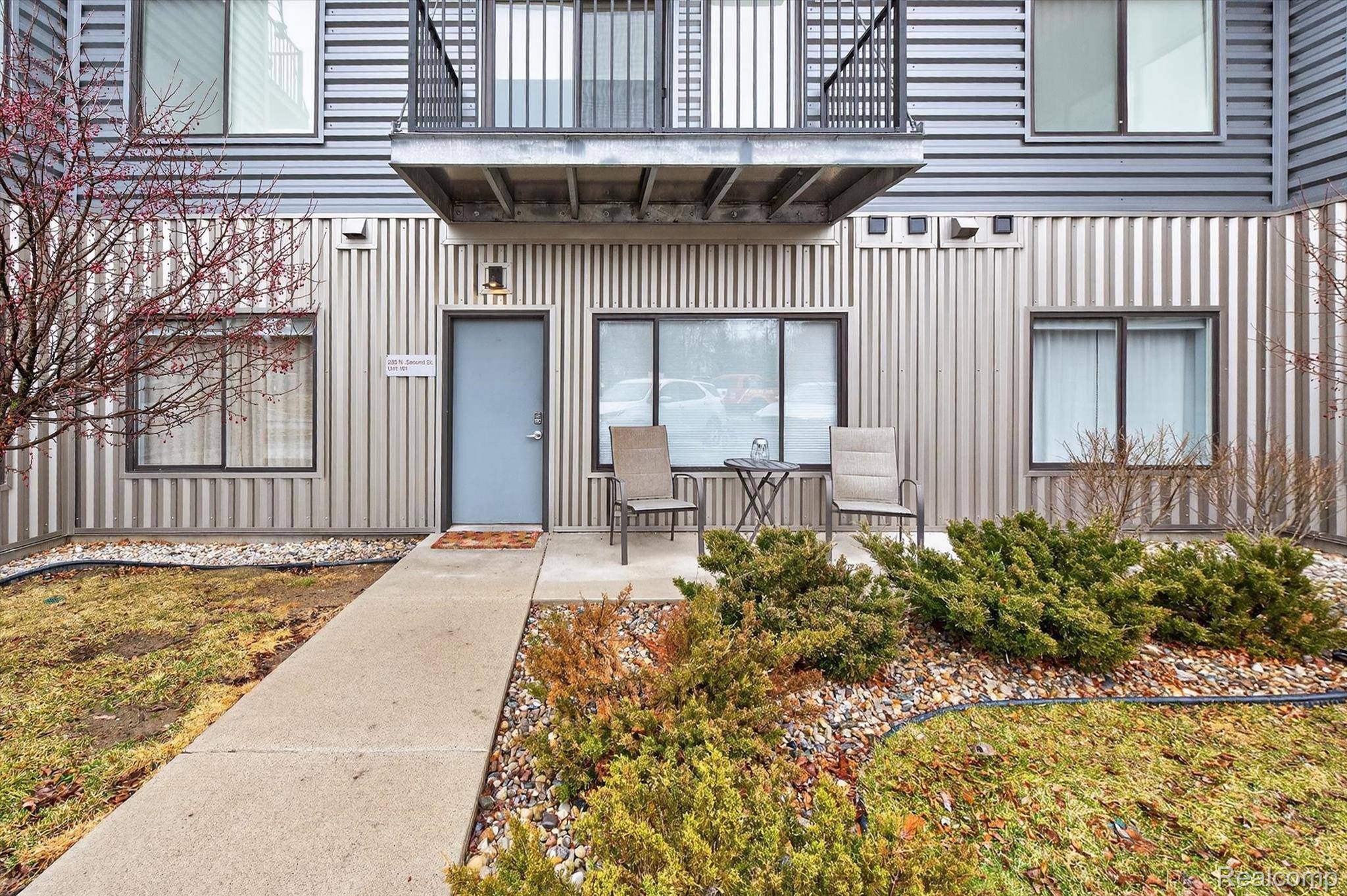 293 N 2nd ST, Brighton, MI 48116