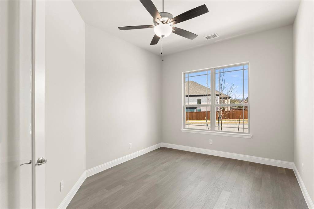 2704 Emerald Shallows Drive, Mckinney, TX 75072