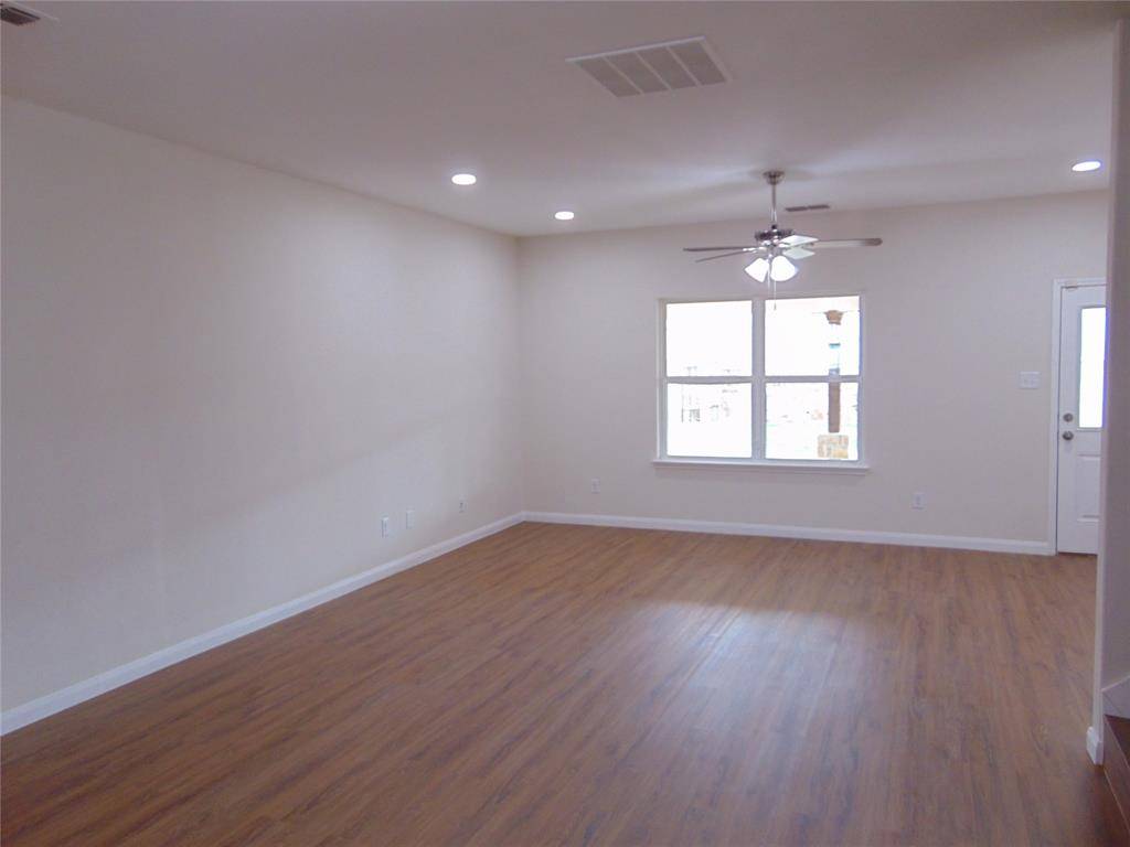 1326 Lucchese Lane, Dallas, TX 75253