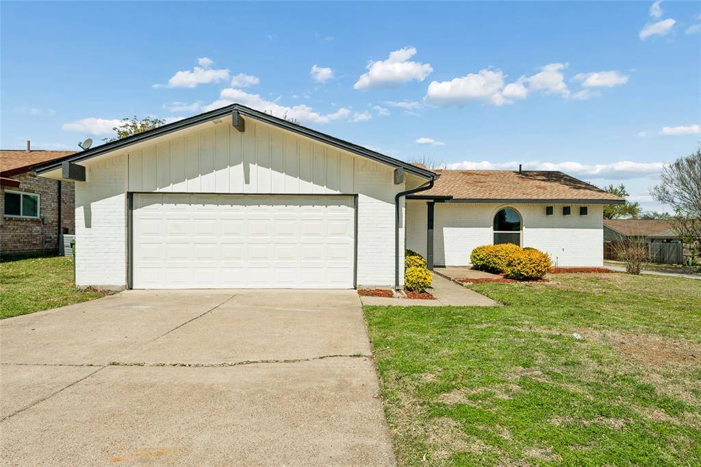 701 Salsbury Circle, Arlington, TX 76014