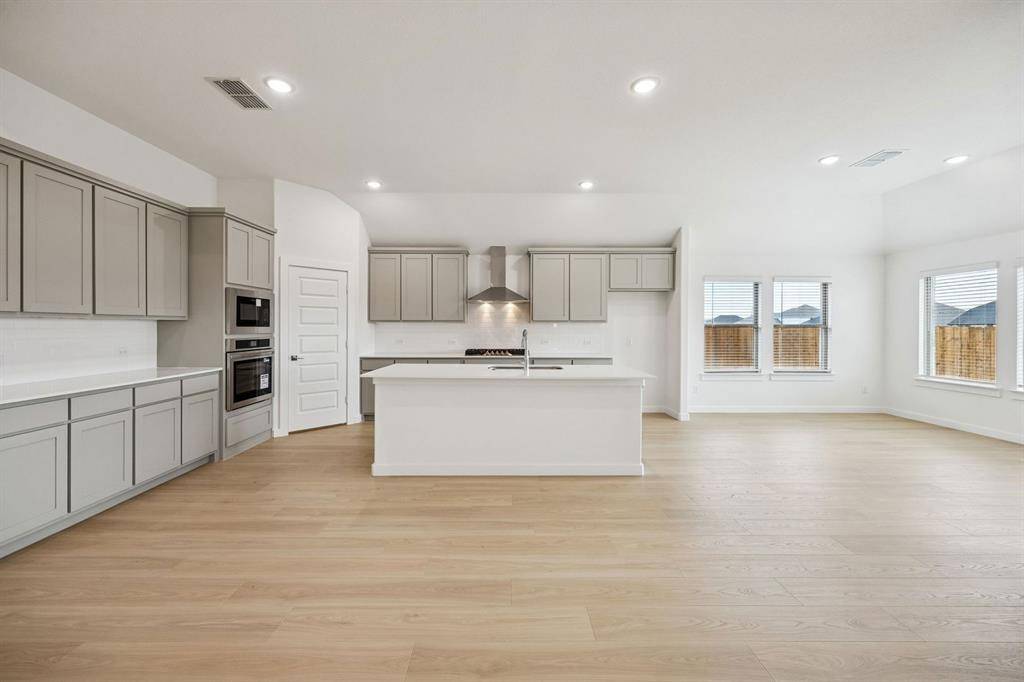 2119 Rowan Drive, Gunter, TX 75058