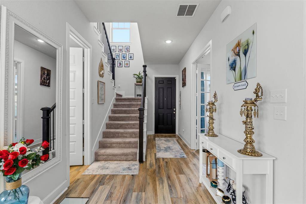 4430 English Maple Drive, Arlington, TX 76005