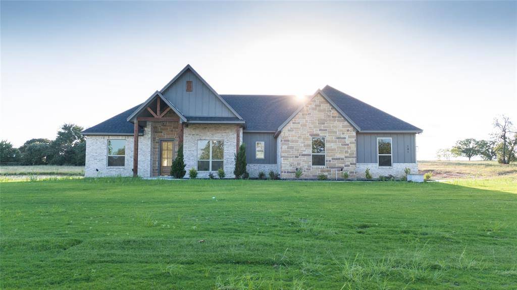 141 Prairie Winds Drive, Poolville, TX 76487