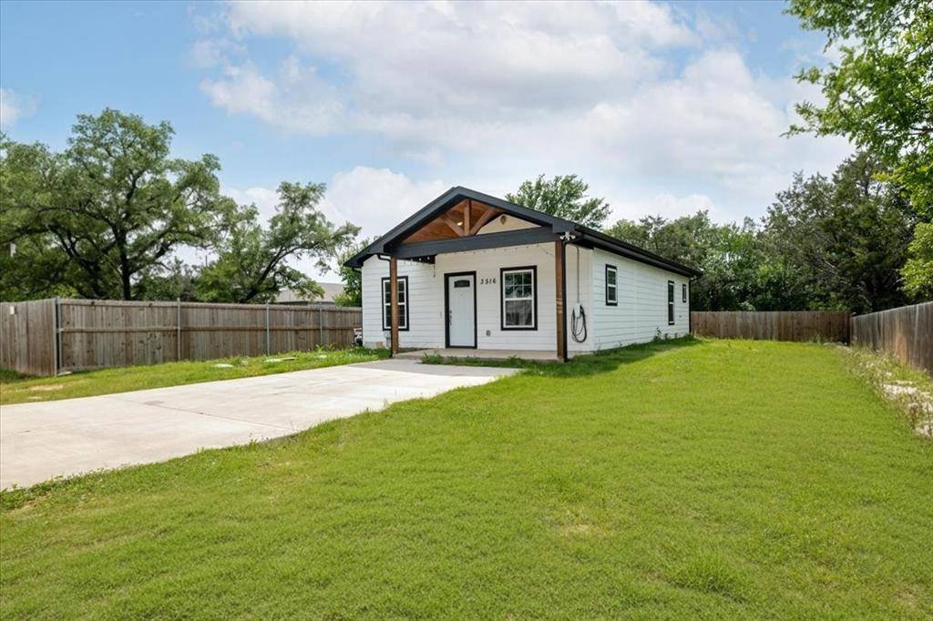 3516 Tomahawk Drive, Granbury, TX 76048