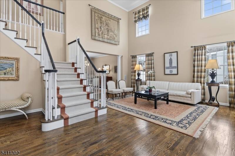 9 Winged Foot Ct, Montgomery Twp., NJ 08558