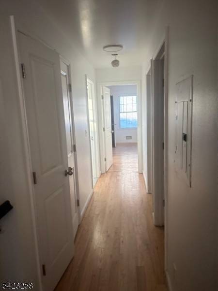 1019 E Grand St, Elizabeth City, NJ 07201