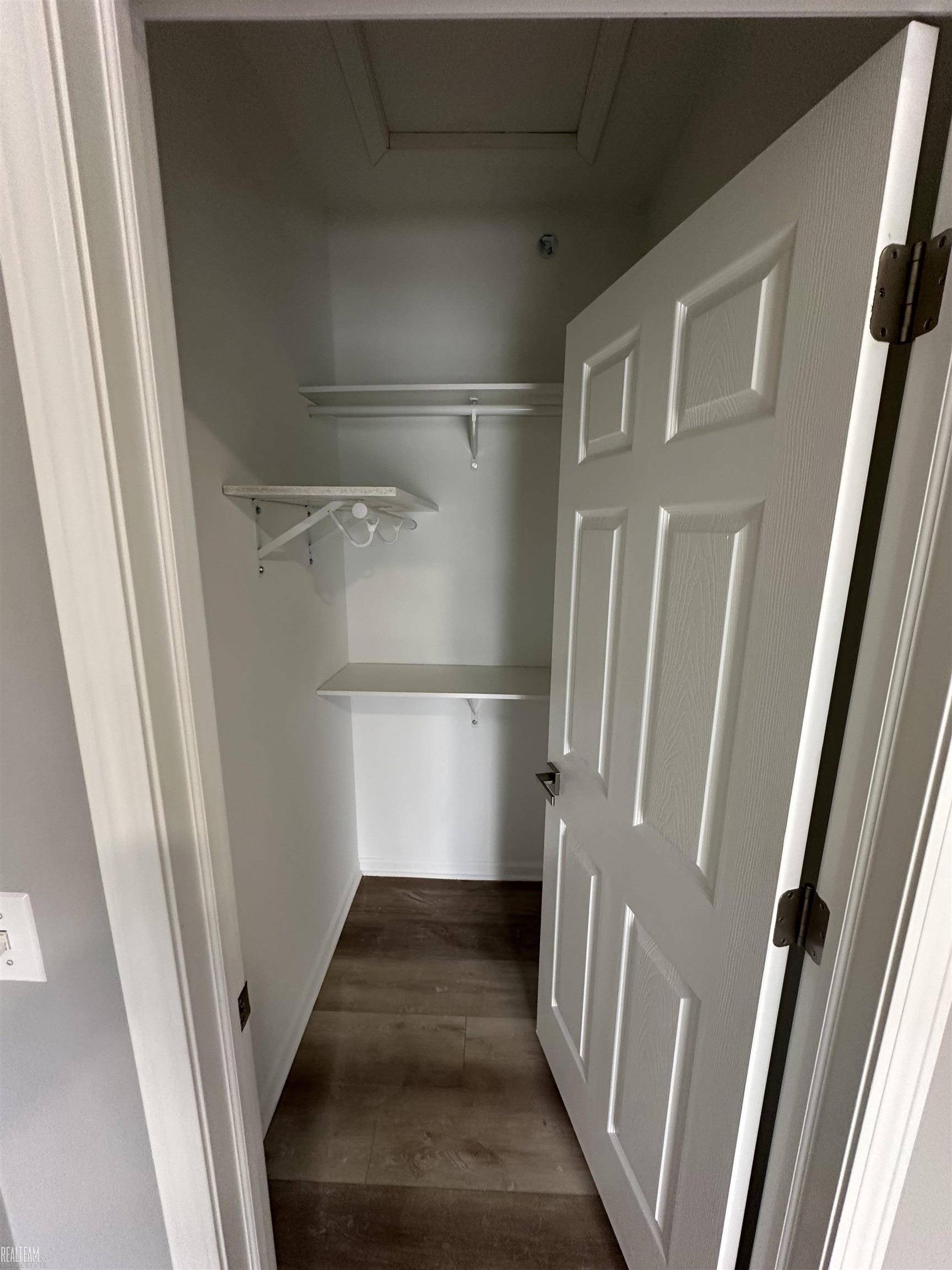 43053 Burlington DR, Macomb Twp, MI 48312