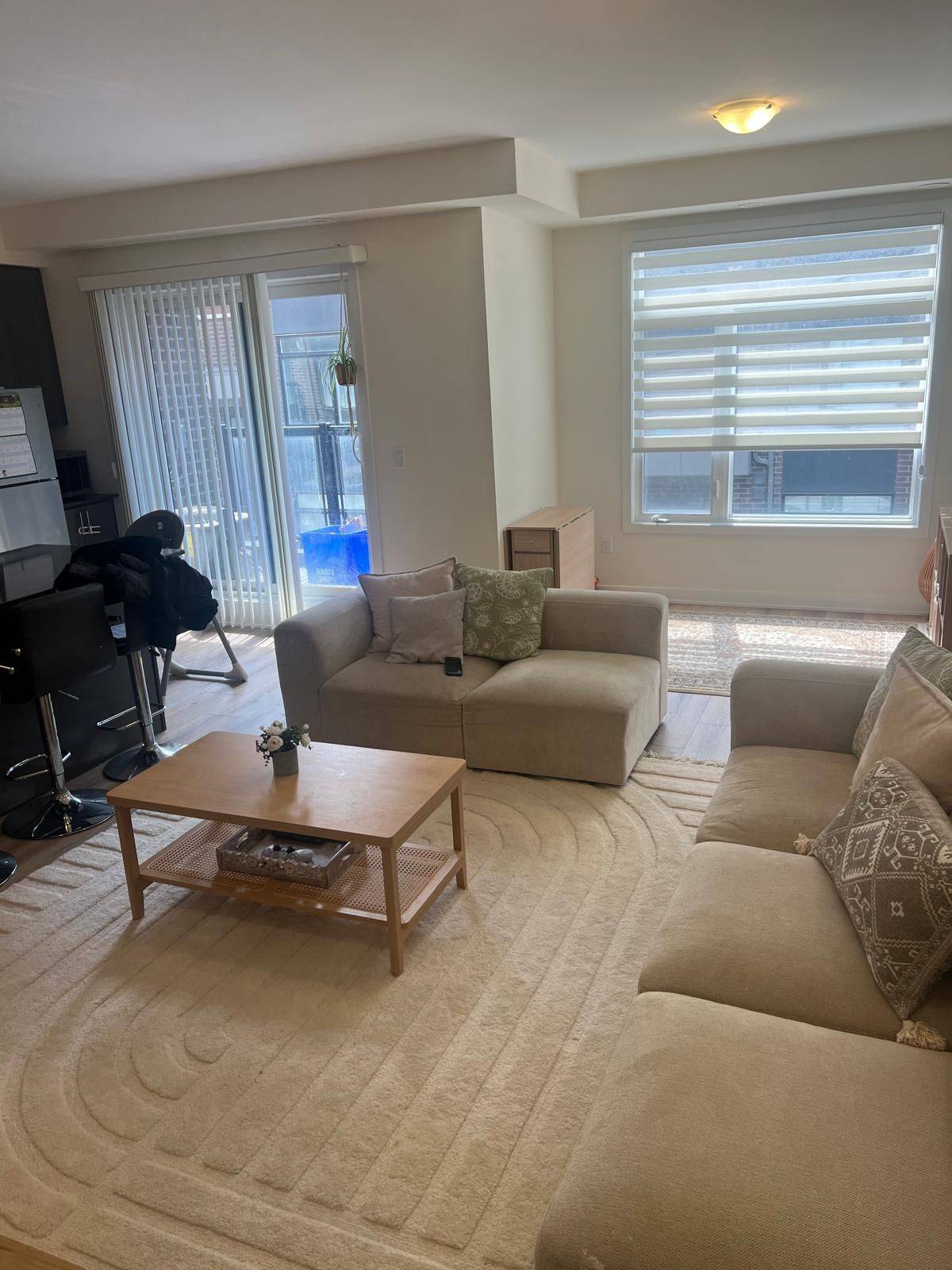 1695 Dersan ST S #1009, Pickering, ON L1X 0S9