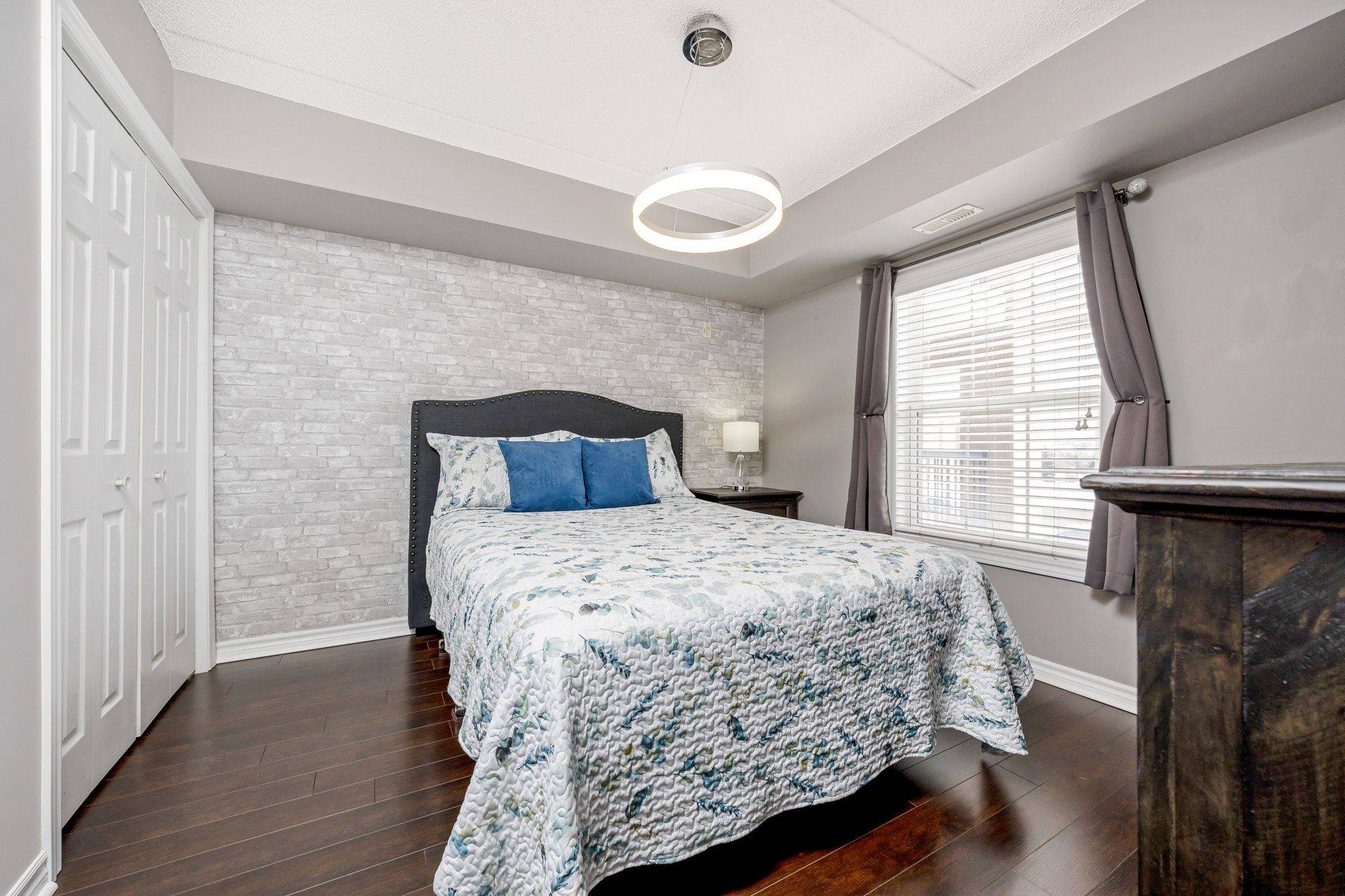 1360 Main ST E #304, Milton, ON L9T 7S5