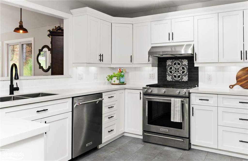 1105 ROSSEAU LAKE ROAD 1 N/A, Muskoka Lakes, ON P0B 1M0