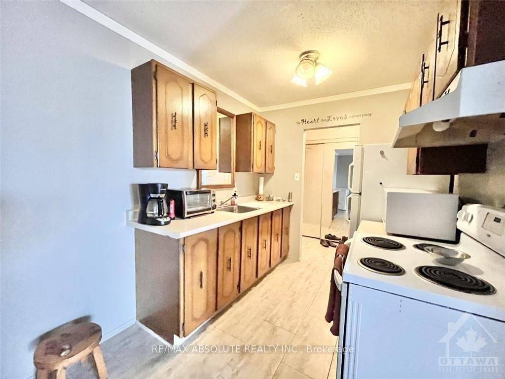 190 Elgin ST W #203, Arnprior, ON K7S 1P1